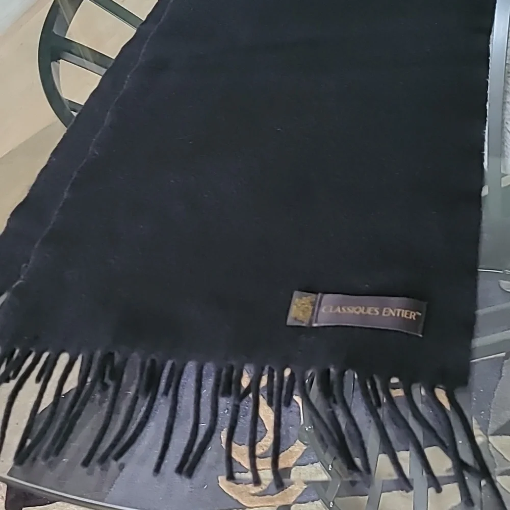 Classiques Entier Black Fringed Scarf ❤️